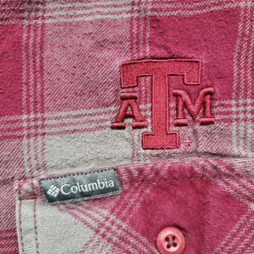 Texas A&M Aggies‎ Men Button Up Shirt L Red Logo Embroidery Columbia